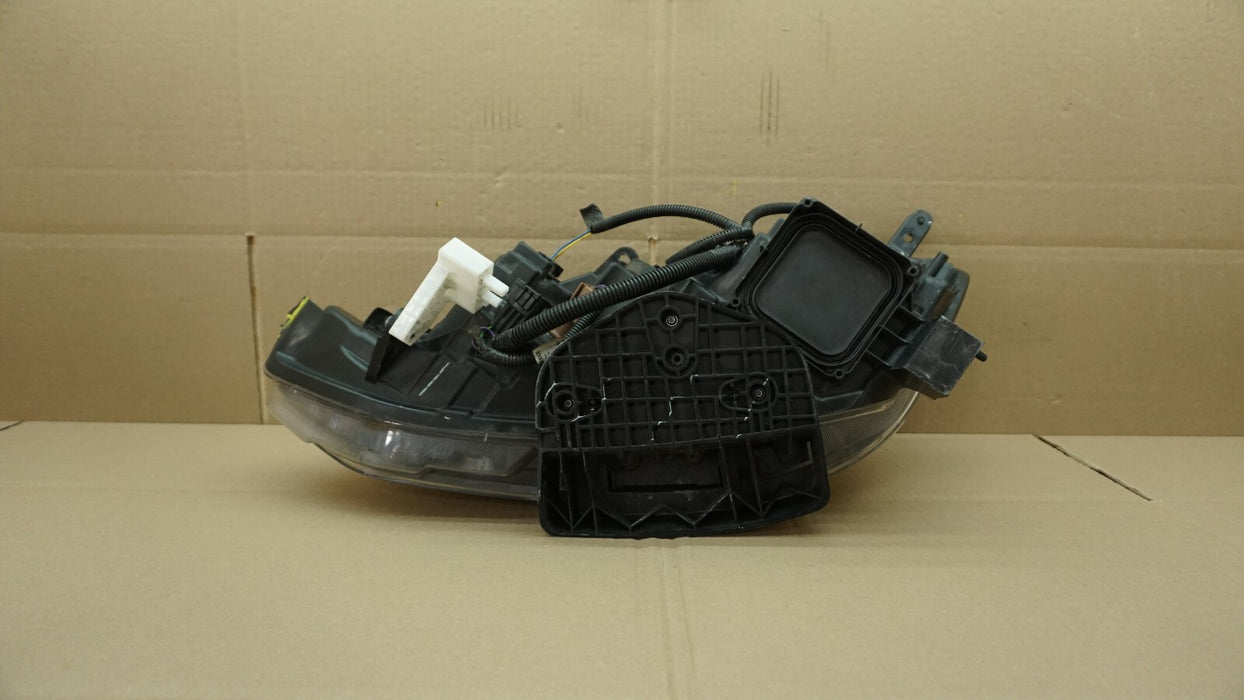 2016-2019 NISSAN SENTRA FRONT RIGHT PASSENGERS SIDE HEADLIGHT OEM 16 17 18 19