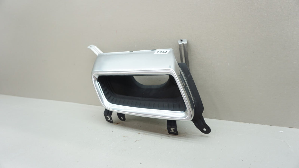 2020-2024 CADILLAC XT6 REAR RIGHT PASSENGER BUMPER EXHAUST BEZEL TIP OEM