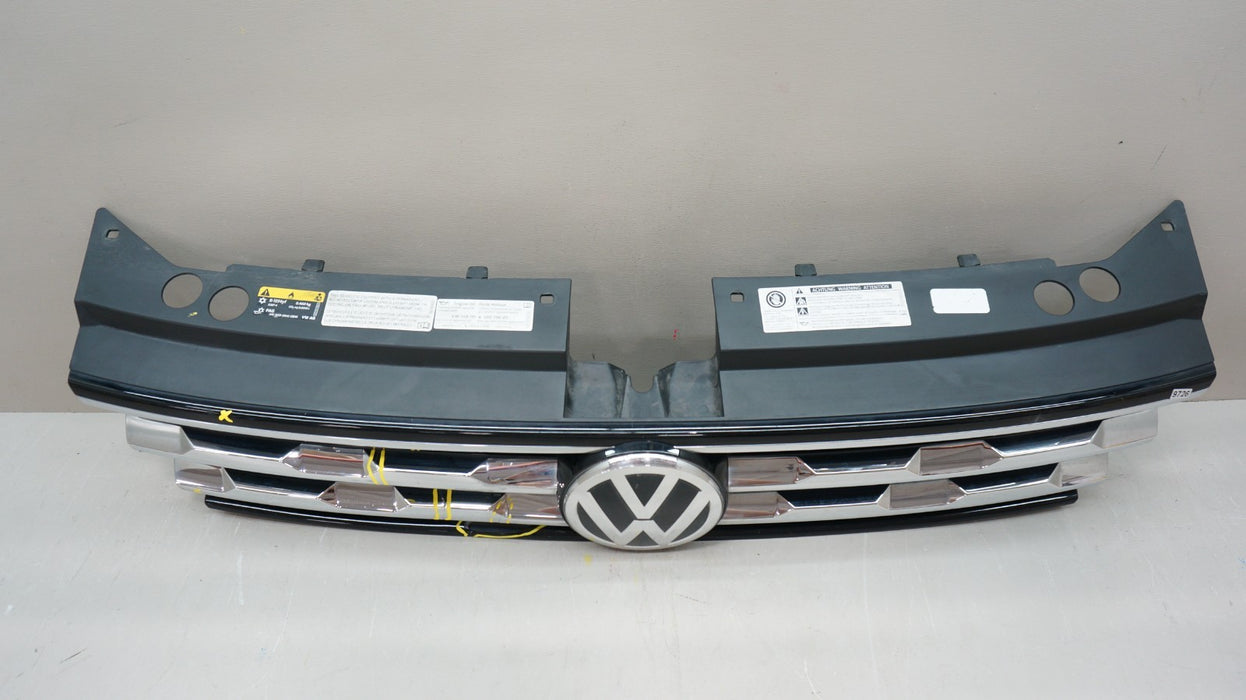 2018-2021 VOLKSWAGEN TIGUAN FRONT BUMPER RADIATOR GRILLE OEM 5NN853653