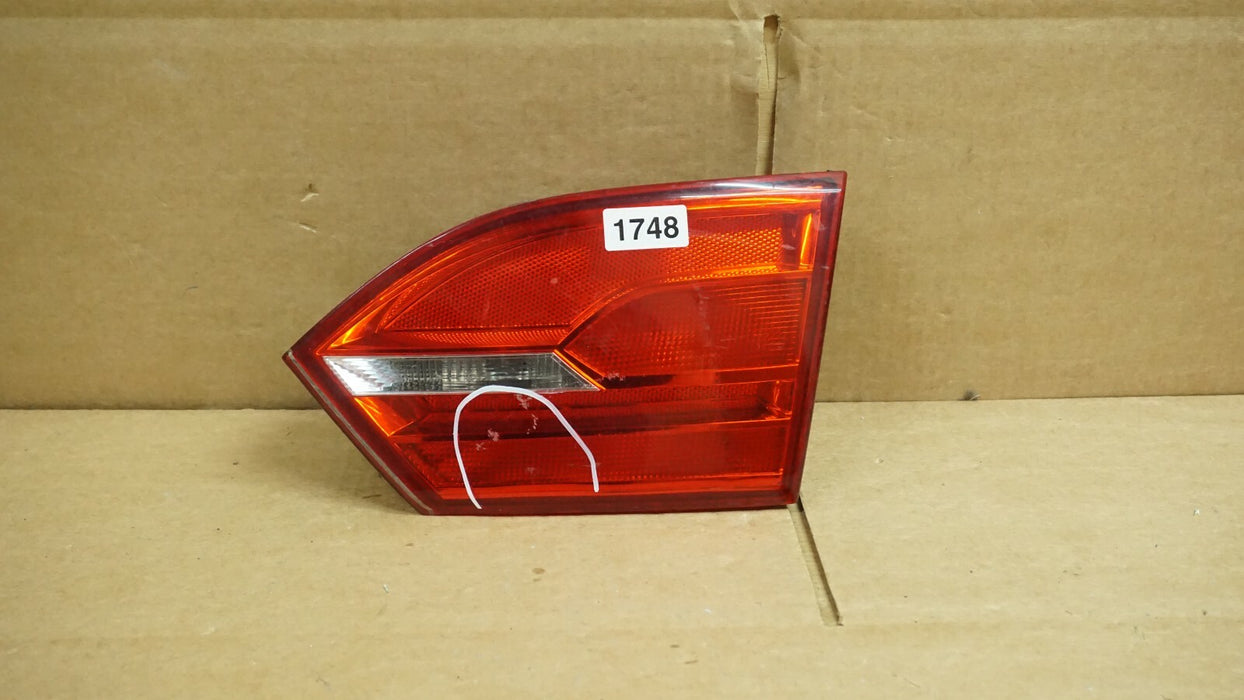 2011-2013 VOLKSWAGEN JETTA REAR RIGHT PASSENGER SIDE INNER TAIL LIGHT LAMP OEM