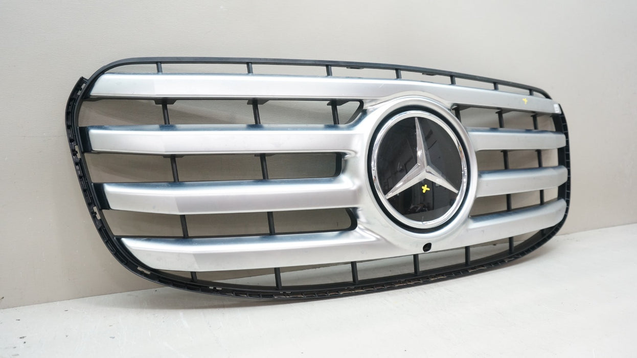 2024-2025 MERCEDES-BENZ GLS X167 FRONT BUMPER RADIATOR GRILLE OEM A1678882201