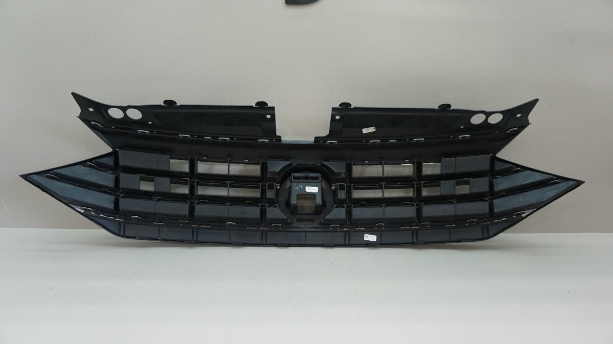 2019-2020 VOLKSWAGEN JETTA SEDAN FRONT UPPER BUMPER GRILLE GRILL OEM 17A853651R