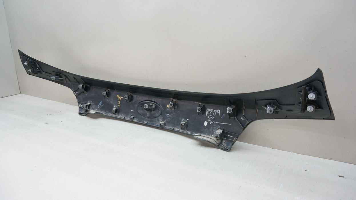 2015-2019 SUBARU OUTBACK REAR TAILGATE MOLDING TRIM FINISH PANEL OEM C120100280
