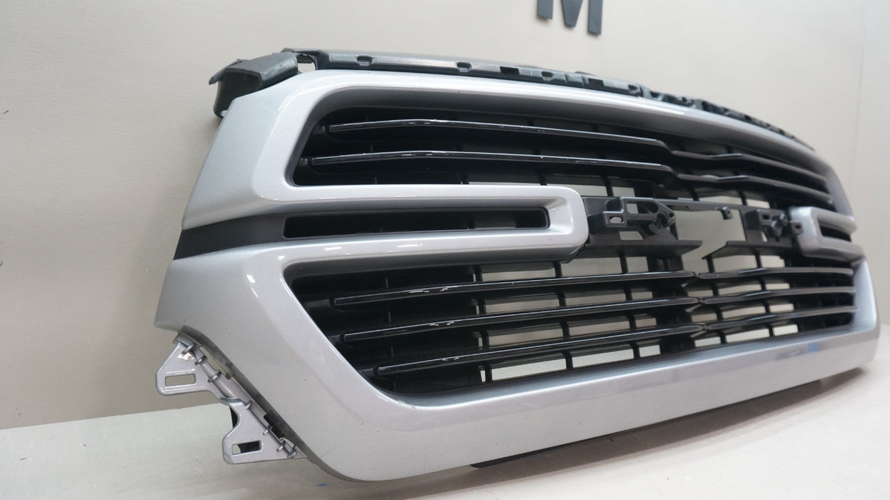 2019-2023 DODGE RAM 1500 FRONT UPPER RADIATOR GRILLE GRILL OEM 68366528A