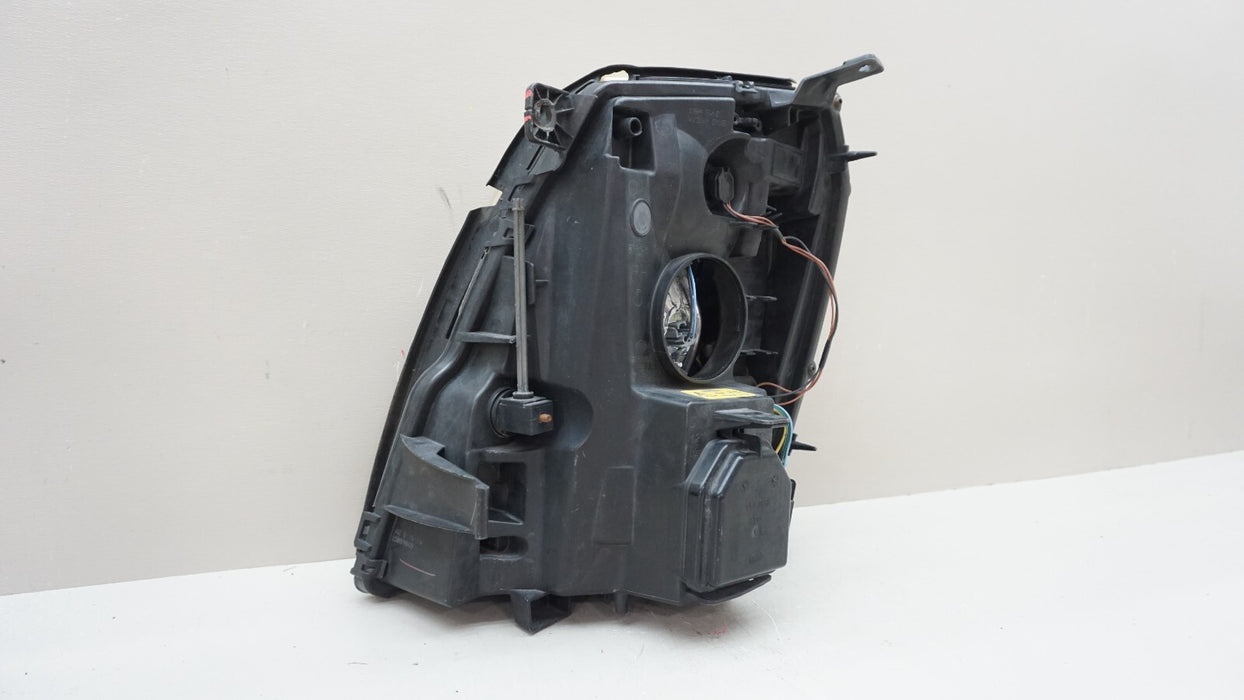 2009-2014 CADILLAC ESCALADE FRONT RIGHT SIDE HALOGEN HEADLIGHT LAMP OEM