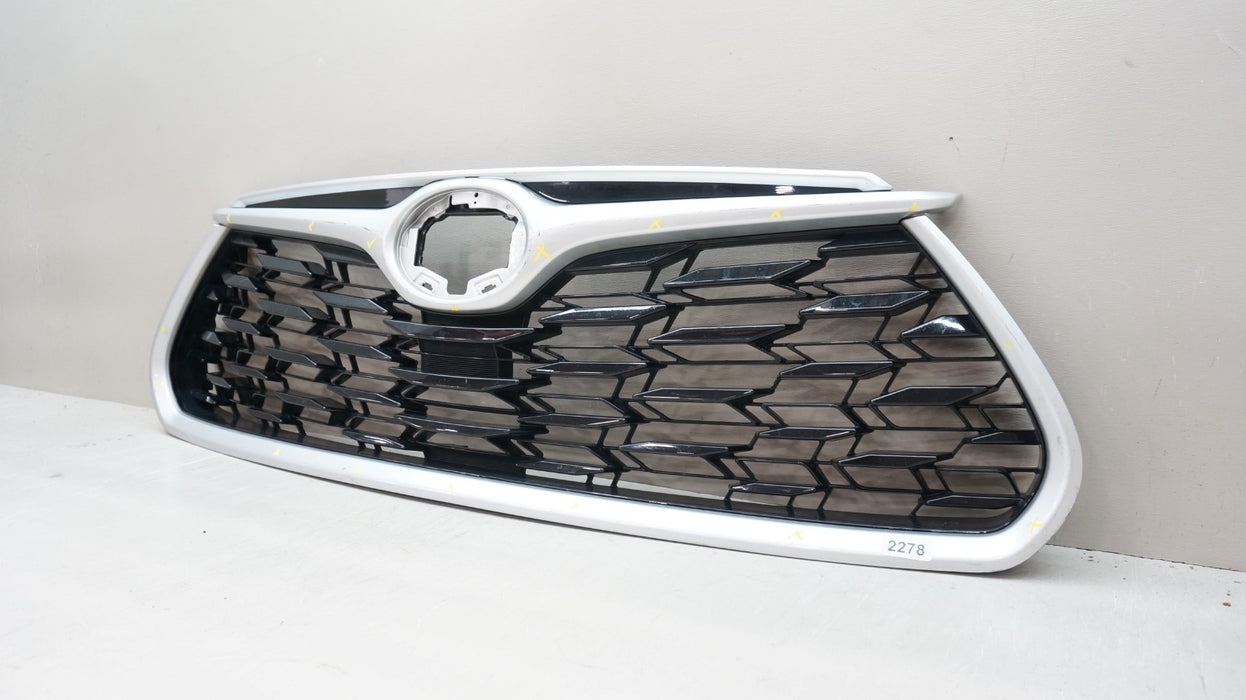 2020-2024 TOYOTA HIGHLANDER FRONT RADIATOR GRILLE GRILL 5311-OE250 OEM