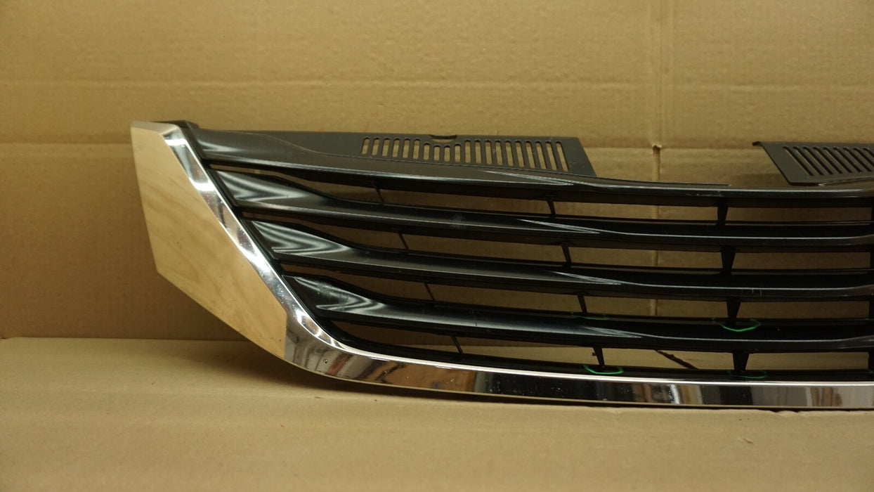2011-2017 TOYOTA SIENNA FRONT UPPER RADIATOR GRILLE OEM 11 12 13 14 15 16 17