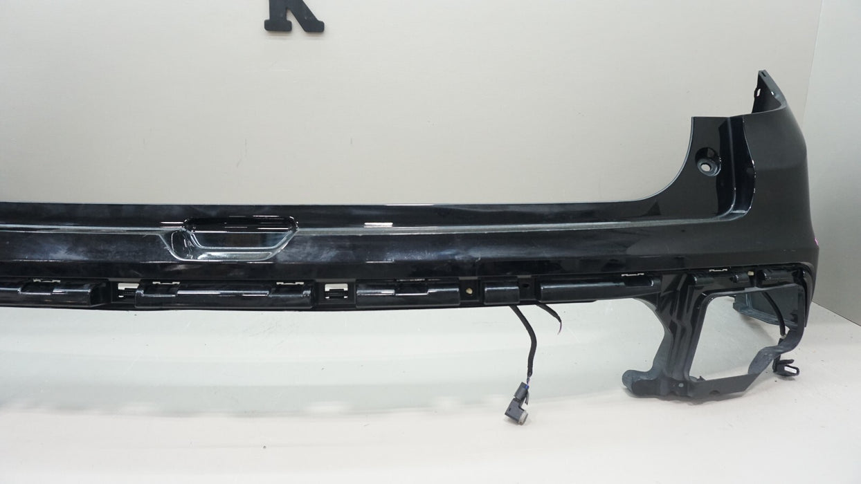 2018-2020 HONDA PASSPORT REAR BUMPER COVER 71101-TGS-A000 OEM 2019