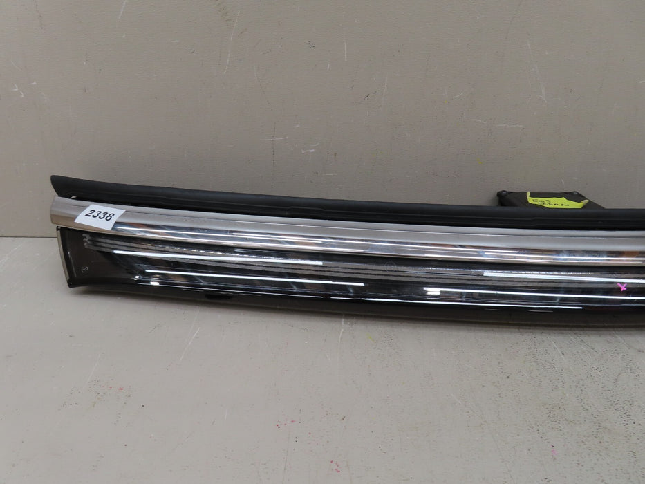 2022 2023 MERCEDES-BENZ EQS 580 FRONT CENTER LIGH BAR LED OEM