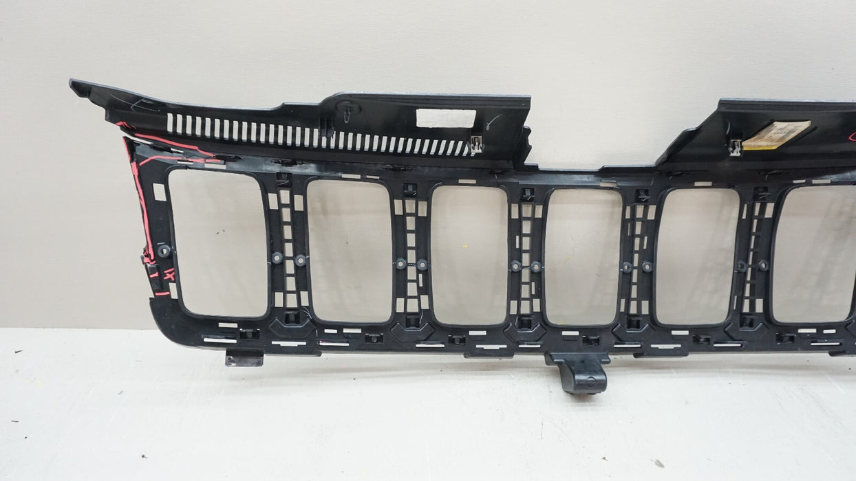 2016-2021 JEEP GRAND CHEROKEE FRONT UPPER RADIATOR GRILLE OEM 68258419AC