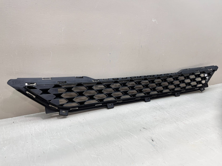 2019-2021 HYUNDAI TUCSON FRONT BUMPER LOWER GRILLE OEM 86561-D3500