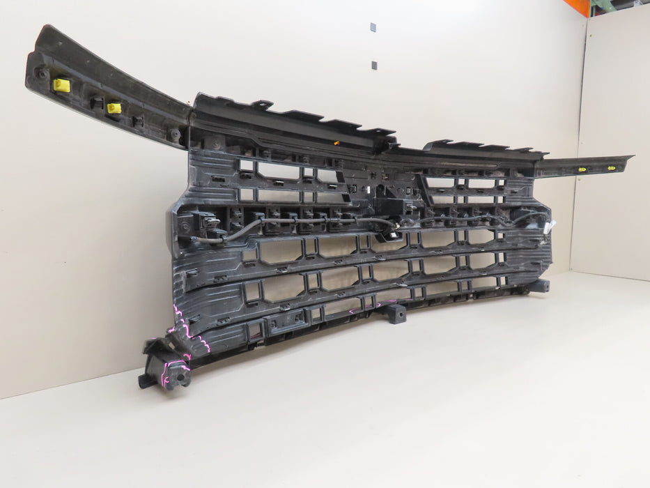 2022 2023 CHEVROLET SILVERADO 1500 FRONT RADIATOR GRILL GRILLE W/CAMERA OEM