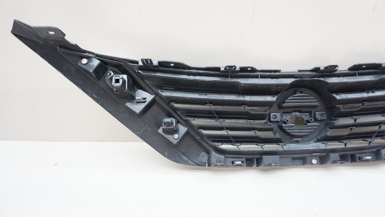 2016-2018 NISSAN ALTIMA FRONT CENTER RADIATOR GRILLE OEM
