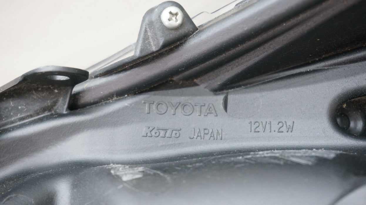 2016-2018 TOYOTA PRIUS FRONT RIGHT PASSENGER SIDE LED HEADLIGHT OEM