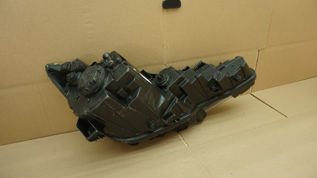 2019-2020 HYUNDAI ELANTRA FRONT LEFT DRIVER SIDE HEADLIGHT HALOGEN OEM 19 20
