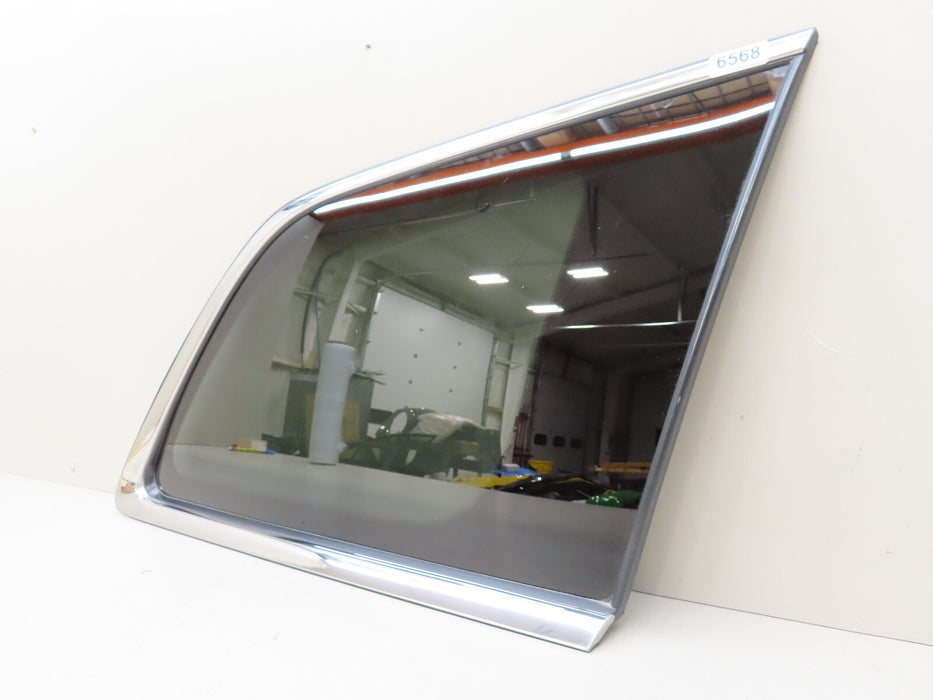 2016-2019 JEEP GRAND CHEROKEE REAR RIGHT PASSENGER QUARTER GLASS  OEM