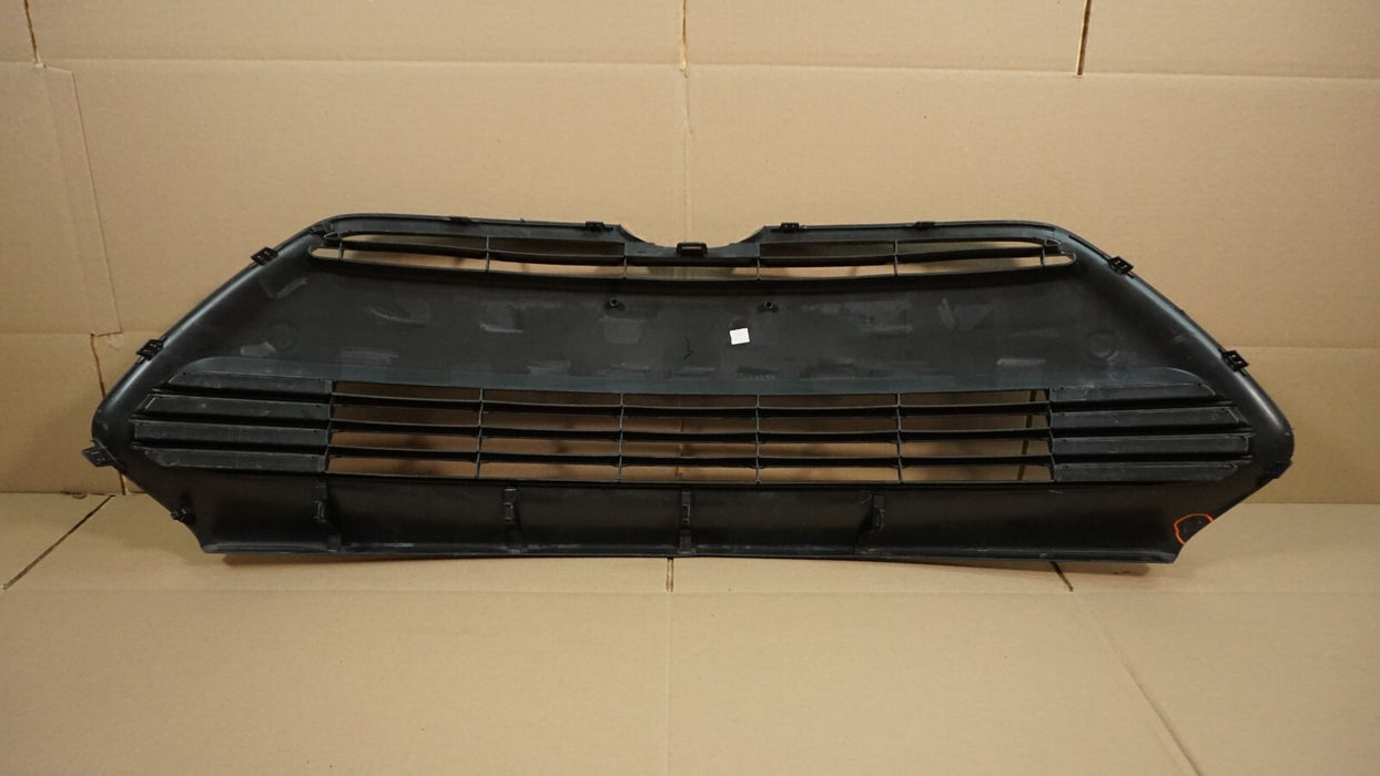 2017-2019 TOYOTA COROLLA FRONT BUMPER RADIATOR GRILLE OEM 53112-02730