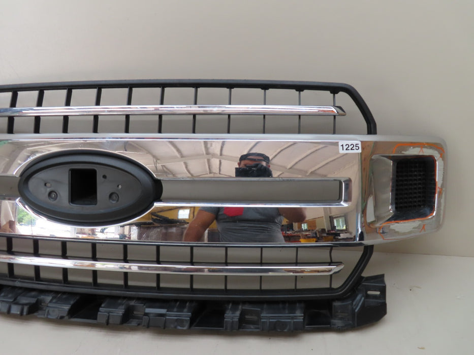 2018-2020 FORD F-150 FRONT BUMPER PLASTIC SHELL COVER LID GRILL CHROME OEM