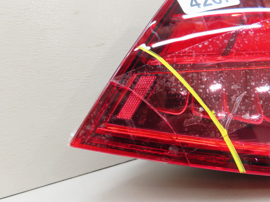 2022 2023 MERCEDES-BENZ C300 REAR RIGHT PASSENGER TAIL LIGHT LED OEM A2069063800