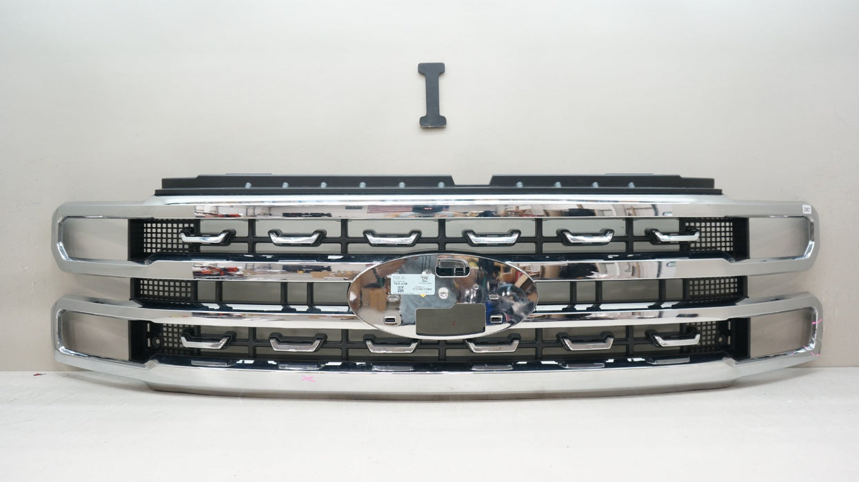 2023-2025 FORD F250 F350 SUPER DUTY FRONT BUMPER GRILLE OEM PC3B-8A164