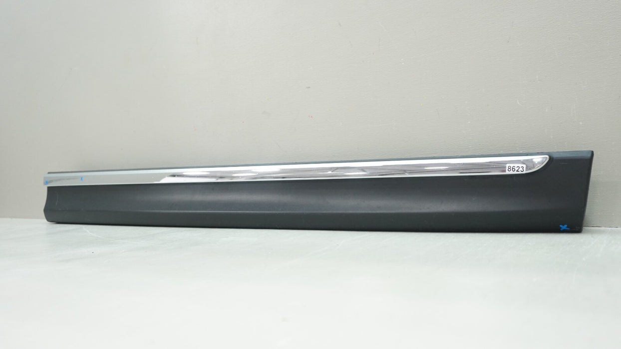 2014-2015 SUBARU FORESTER FRONT RIGHT DOOR TRIM MOLDING OEM 91112SG120