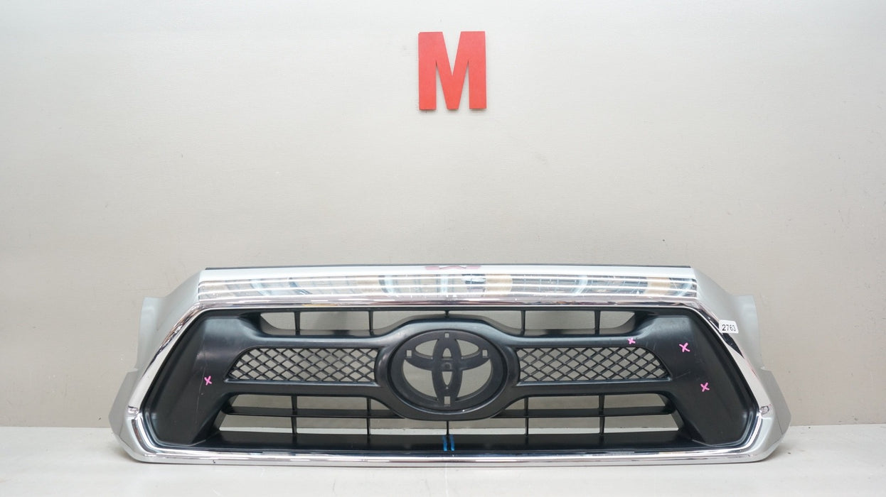 2012-2015 TOYOTA TACOMA FRONT BUMPER RADIATOR GRILLE OEM 53100-04470