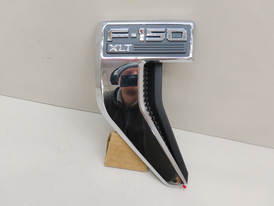 2021-2023 FORD F150 F-150 XLT LEFT DRIVER FENDER VENT NAMEPLATE OEM