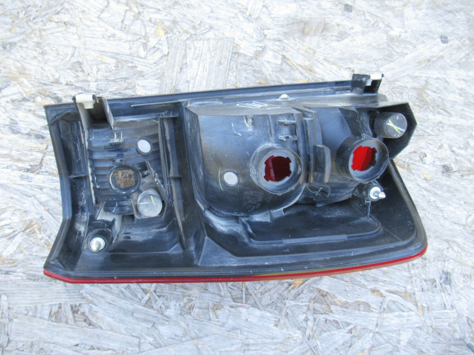 2016-2021 TOYOTA TACOMA REAR LEFT DRIVER SIDE TAIL LIGHT HALOGEN STOP LAMP OEM