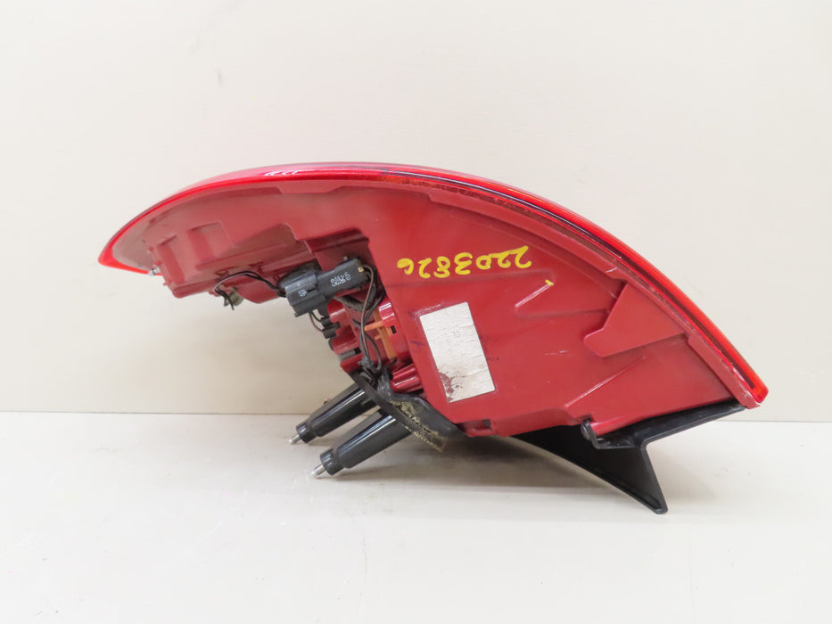 2019-2020 KIA SORENTO LEFT DRIVER SIDE OUTER TAIL LIGHT HALOGEN OEM 92401-C650