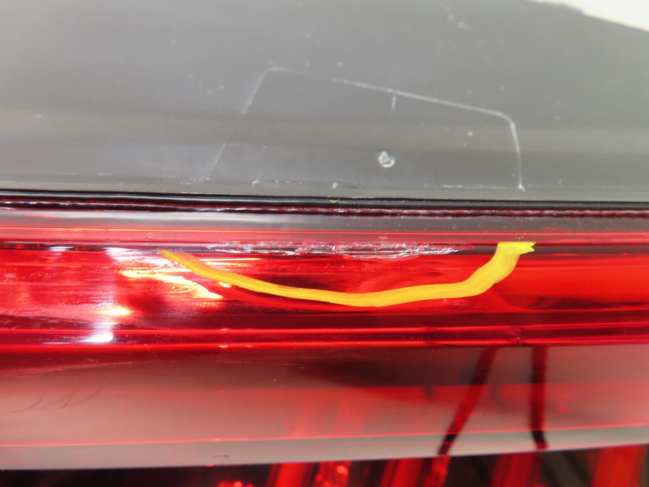 2019 2020 2021 AUDI Q8 RS Q8 CENTER BRAKE TAIL LIGHT LED OEM