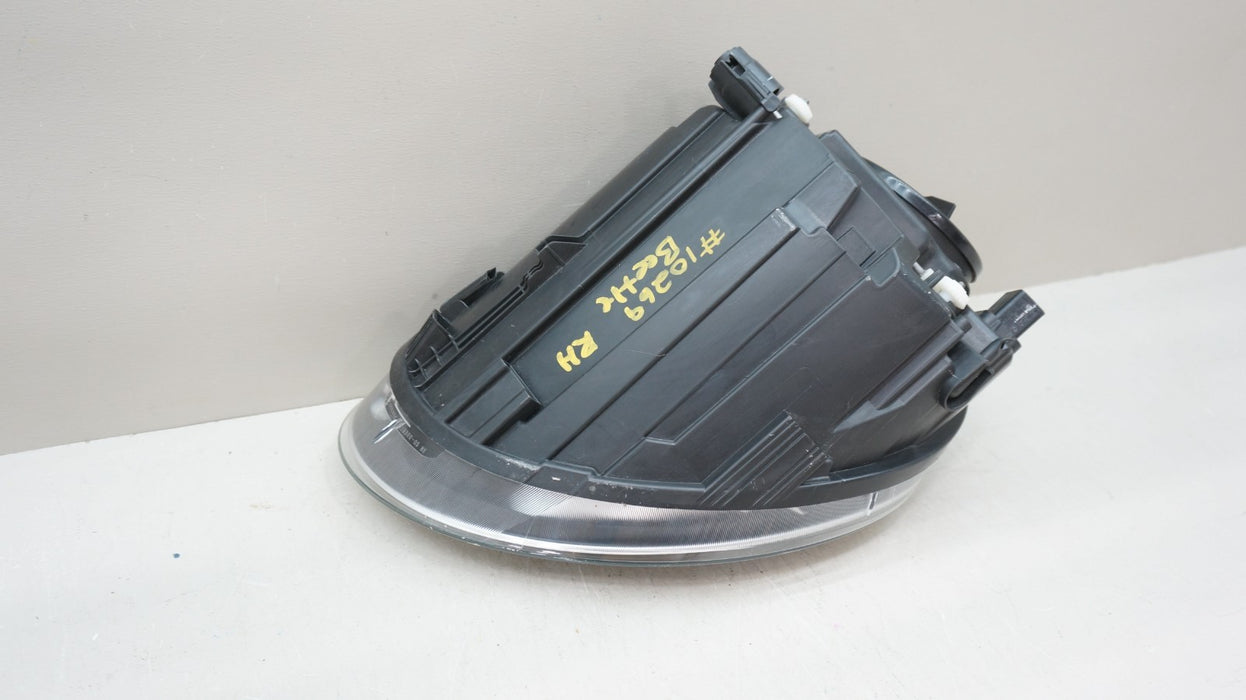 2012-2019 VOLKSWAGEN BEETLE FRONT RIGHT PASSENGER SIDE HALOGEN HEADLIGHT OEM