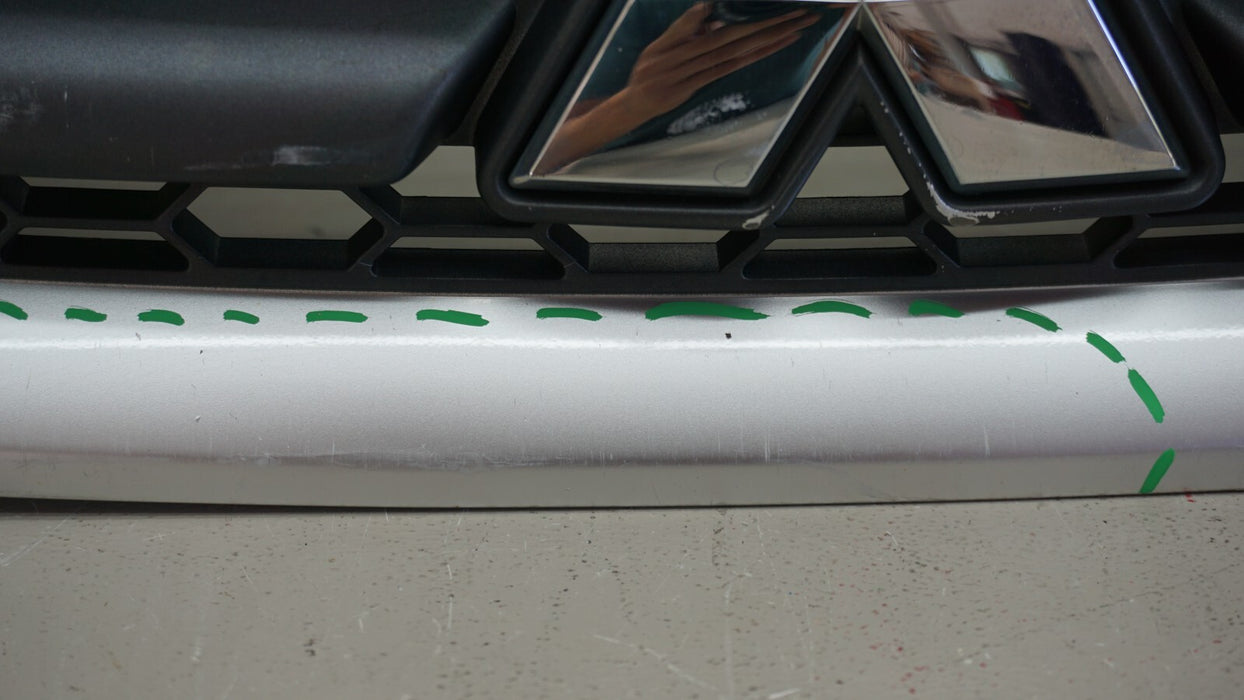 2007-2009 MITSUBISHI OUTLANDER FRONT BUMPER RADIATOR GRILLE GRILL OEM 7450A035