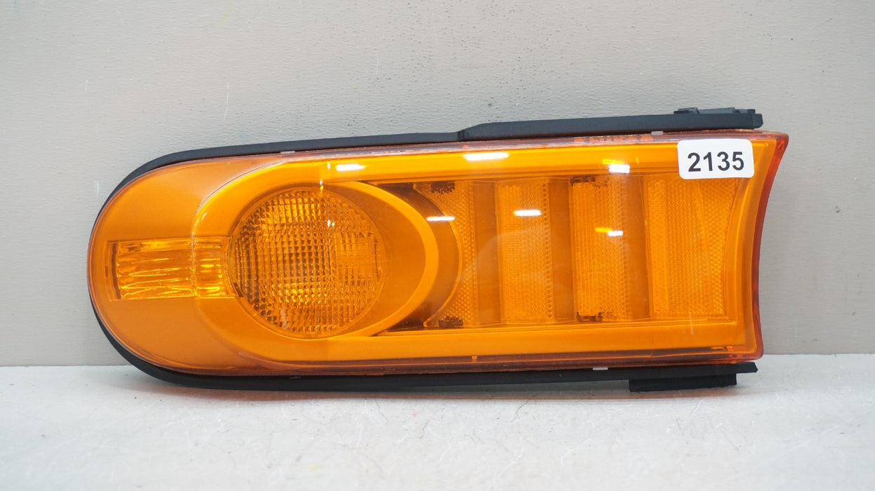 2007-2011 TOYOTA FJ CRUISER FRONT RIGHT TURN SIGNAL PARK LAMP AFTERMARKET