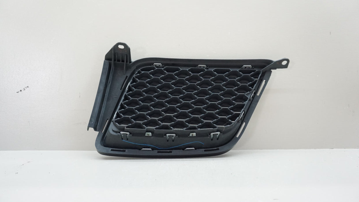2009-2010 PONTIAC VIBE FRONT RIGHT UPPER BUMPER RADIATOR GRILLE OEM 53100-01020