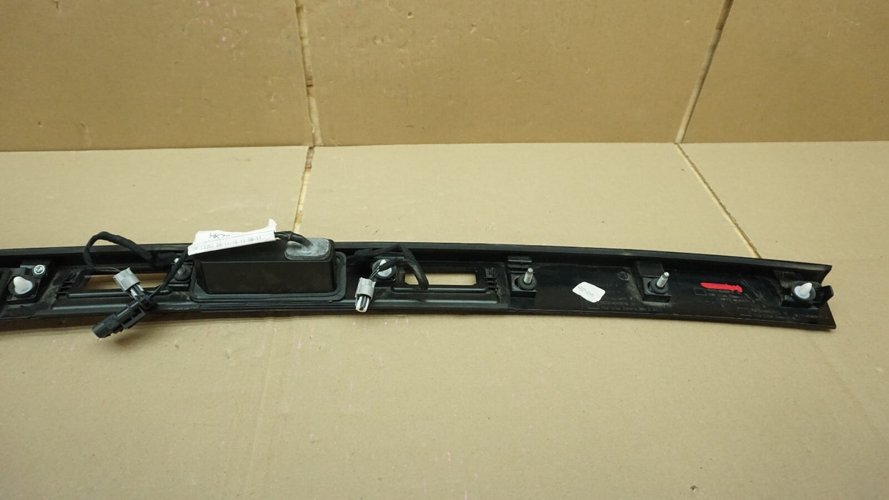 2018-2019 LAND ROVER DISCOVERY SPORT REAR TAILGATE LICENSE TRIM OEM HK72-40406-G