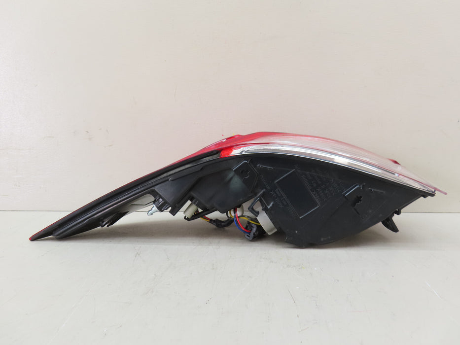 2020 2021 2022 TOYOTA COROLLA REAR LEFT DRIVER SIDE TAIL LIGHT OEM