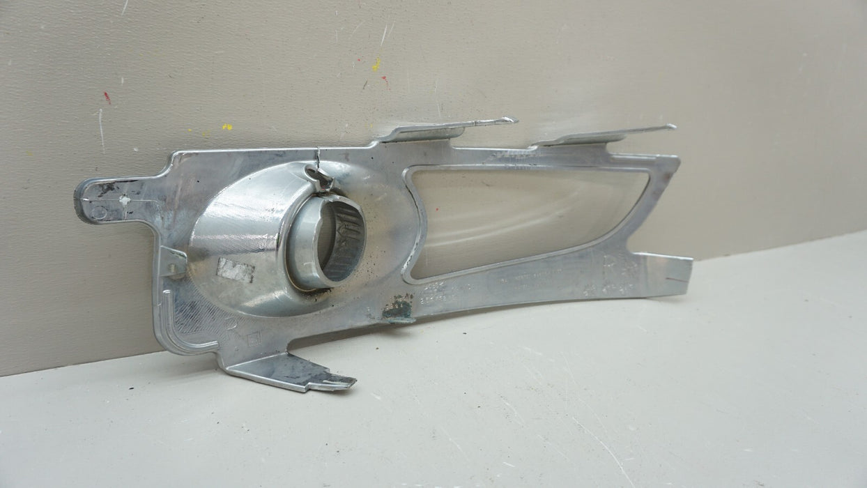 2008-2012 BUICK ENCLAVE FRONT RIGHT PASSENGER SIDE FOG LIGHT BEZEL 2587872 OEM
