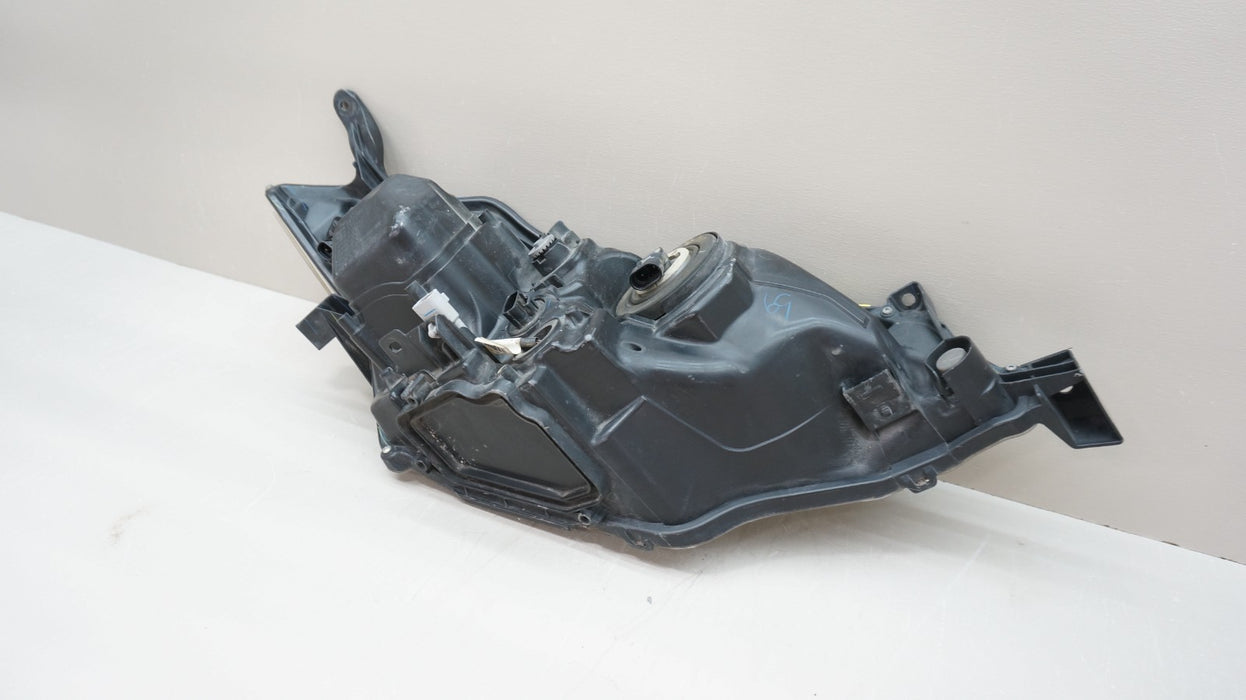 2014-2016 TOYOTA COROLLA FRONT LEFT DRIVER SIDE HALOGEN HEADLIGHT OEM