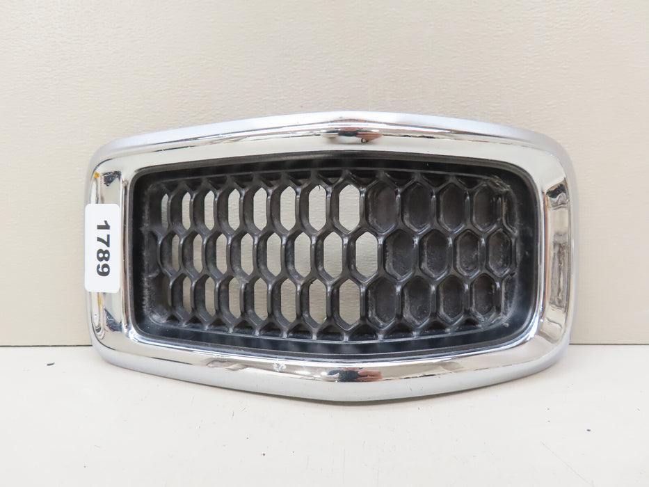 2014-2018 JEEP CHEROKEE FRONT RADIATOR GRILL GRILLE INSERT #4 OEM