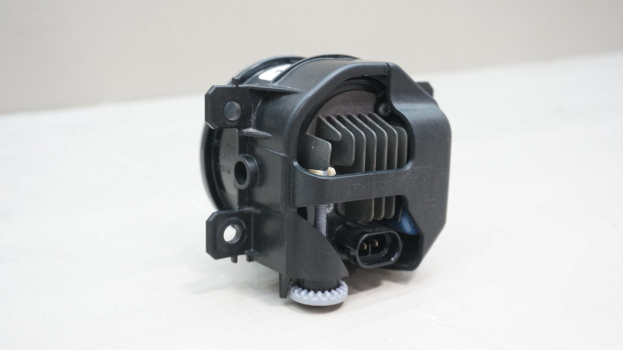 2018-2024 SUBARU MULTIPLE MODEL FRONT RIGHT PASSENGER SIDE FOG LIGHT OEM