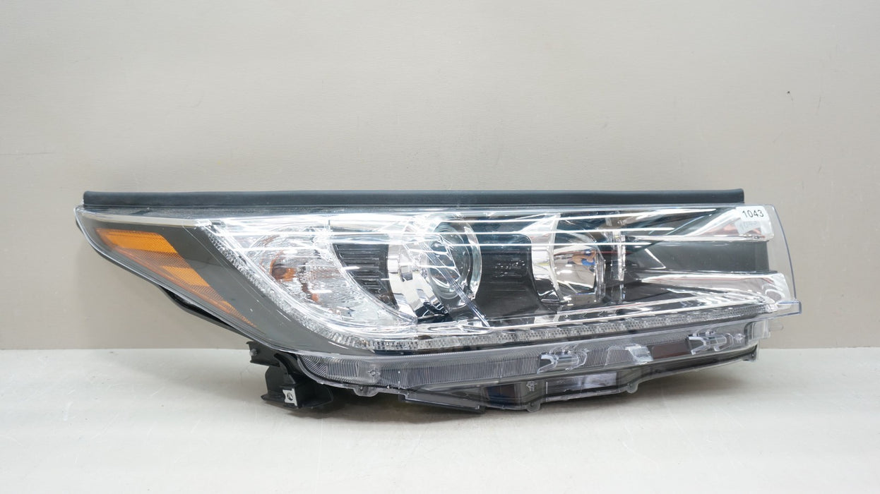 2017-2019 TOYOTA HIGHLANDER RIGHT SIDE HALOGEN WITH LED HEADLIGHT AFTERMARKET