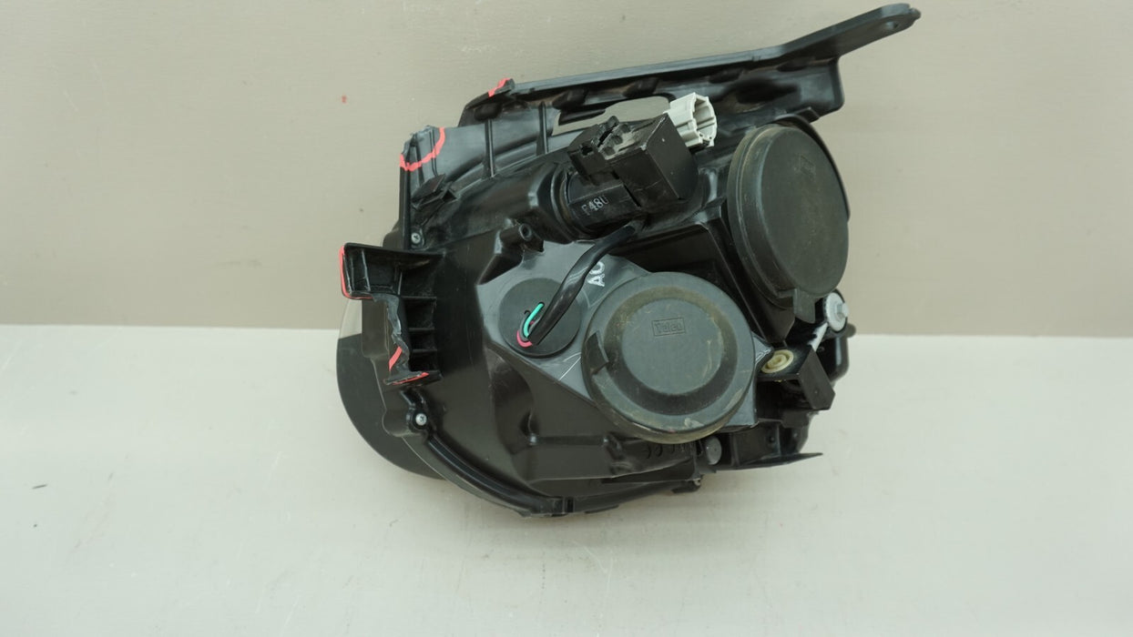 2017-2017 NISSAN JUKE FRONT RIGHT PASSENGERS SIDE HALOGEN HEADLIGHT OEM
