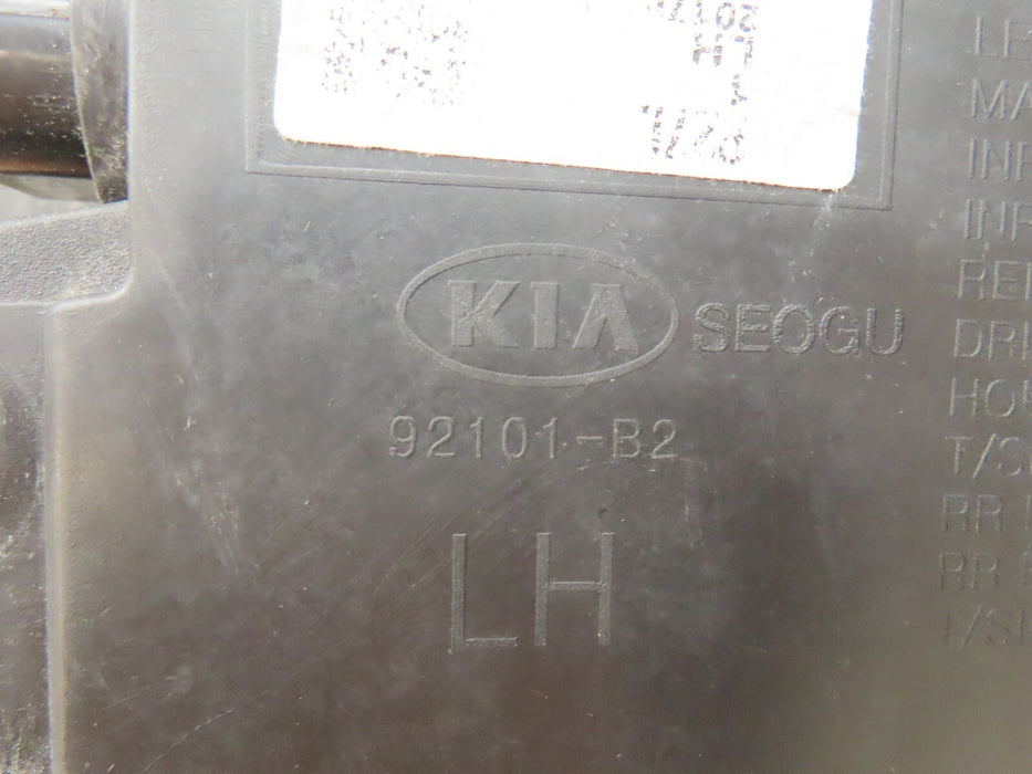 2014-2019 KIA SOUL FRONT LEFT DRIVER SIDE HEADLIGHT LAMP HALOGEN OEM 92101-B2