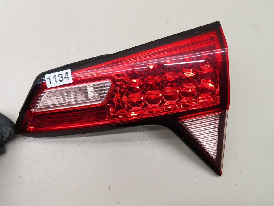 2015-2017 HONDA HR-V HRV REAR RIGHT PASSENGER SIDE INNER TAIL LIGHT HALOGEN OEM