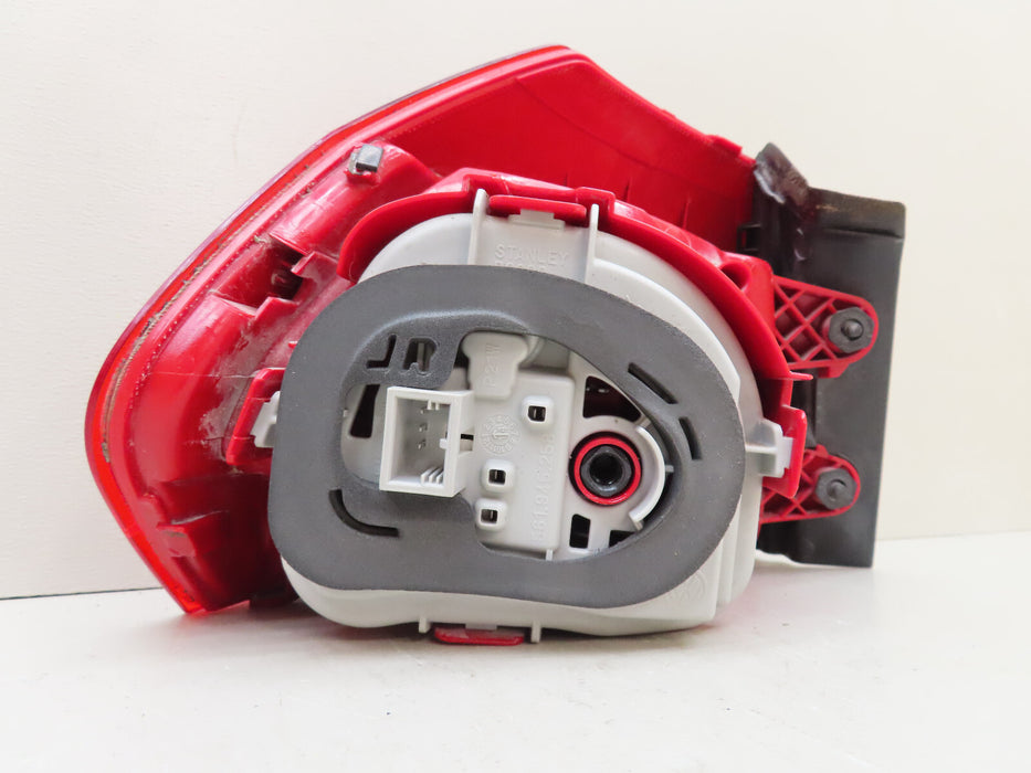 2012-2015 VOLKSWAGEN PASSAT REAR RIGHT PASSENGER OUTER TAIL LIGHT OEM