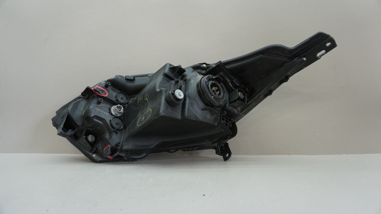 2016-2018 HONDA HR-V FRONT RIGHT PASSENGER HEADLIGHT LAMP HALOGEN OEM 100-18091