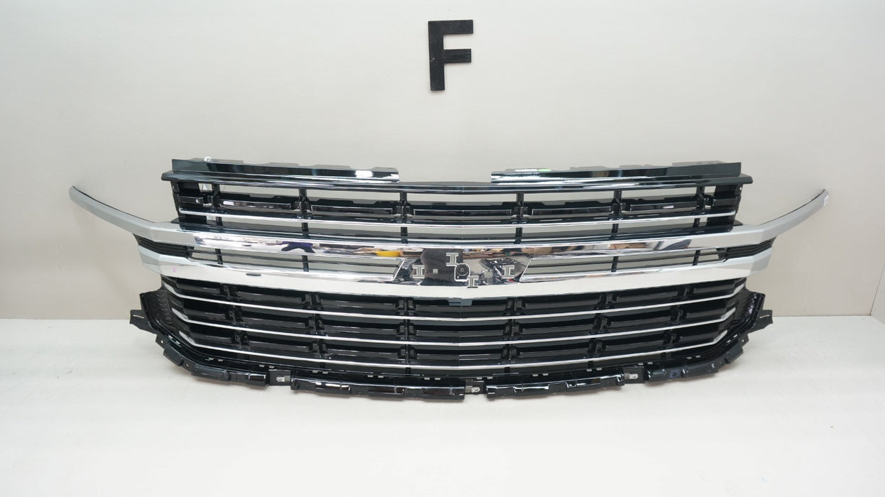 2021-2024 CHEVROLET TAHOE SUBURBAN FRONT RADIATOR GRILLE GRILL 85633892 OEM
