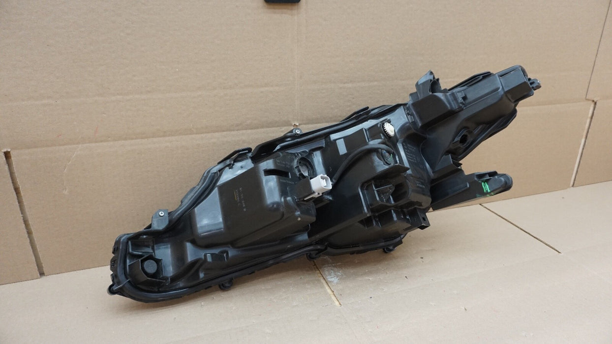2018-2020 TOYOTA CAMRY FRONT RIGHT PASSENGER SIDE HEADLIGHT OEM 18 19 20