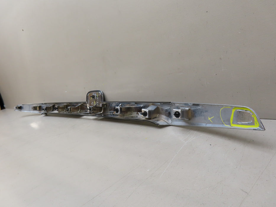 2018 2019 2020 HONDA ODYSSEY REAR TAILGATE LICENSE PLATE MOLDING TRIM OEM