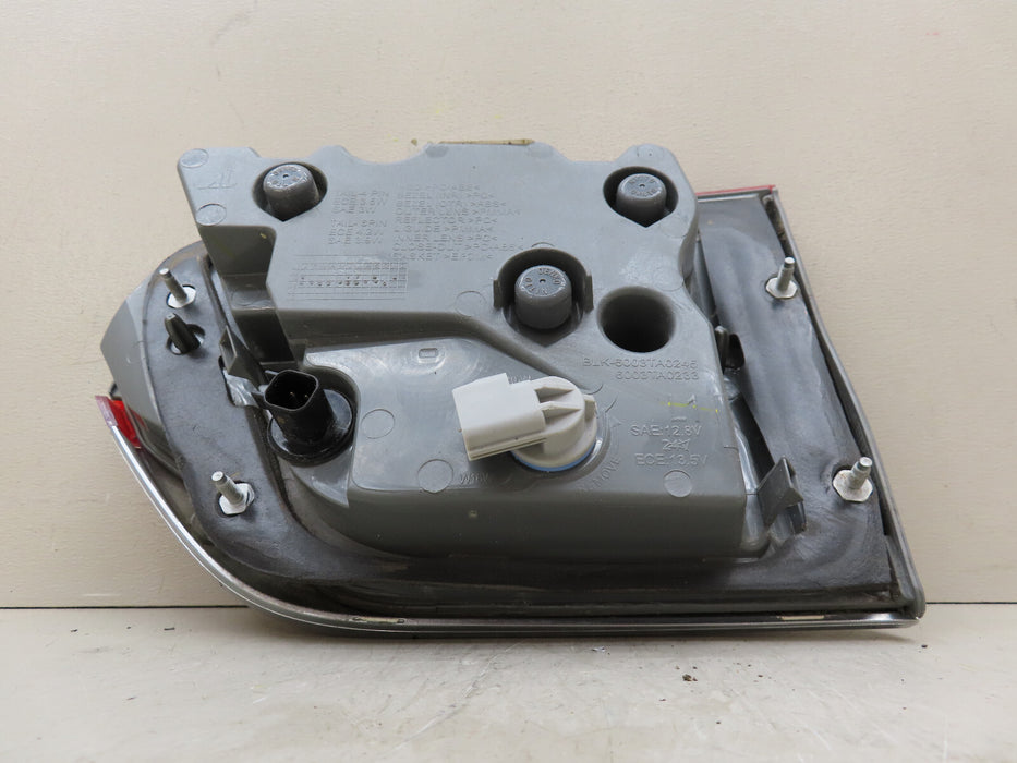 2014-2018 JEEP GRAND CHEROKEE INNER LEFT TAILLIGHT LAMP OEM